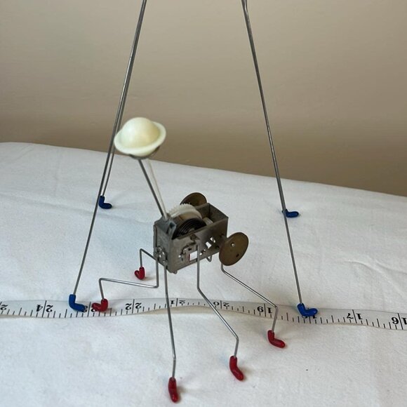 Vintage Wind Up Wire Critter Toys Set of 2 Kinetic Small Batch Toy Maker - Picture 3 of 7